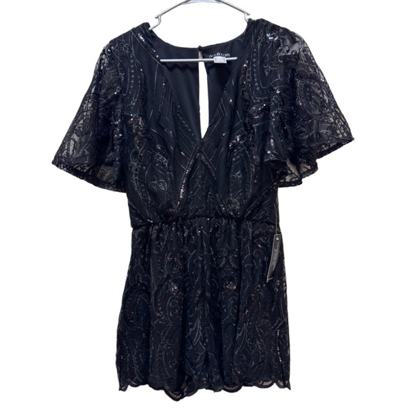 NWT VENUS Women’s Black Sequin Lace Flutter Sleeve Romper Size 6 - Picture 1 of 3